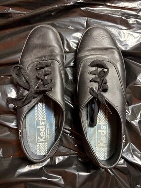 Keds Black Men’s Leather Low-Top Lace-Up Sneakers